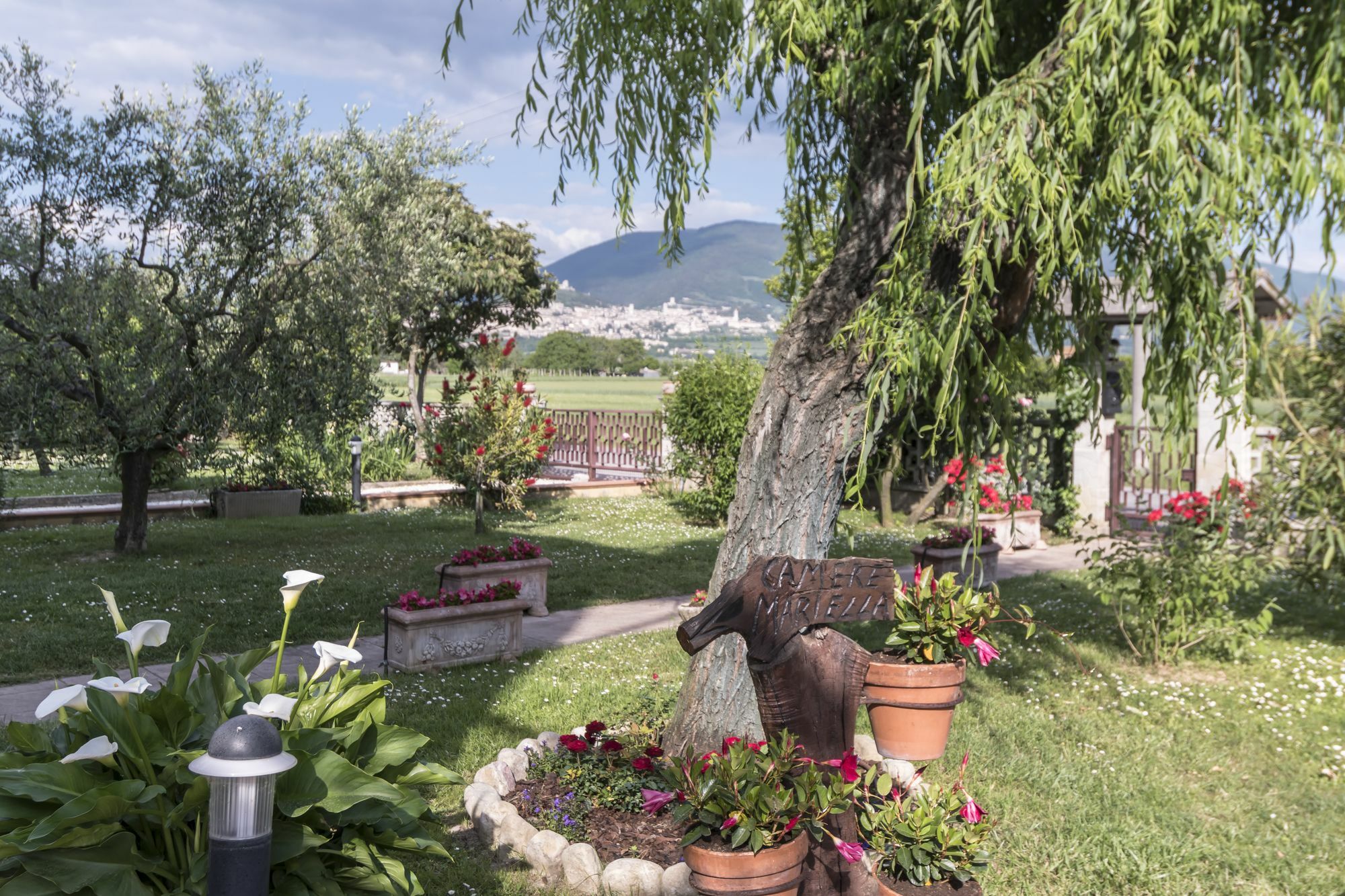 Camere Mariella Ассизи Экстерьер фото